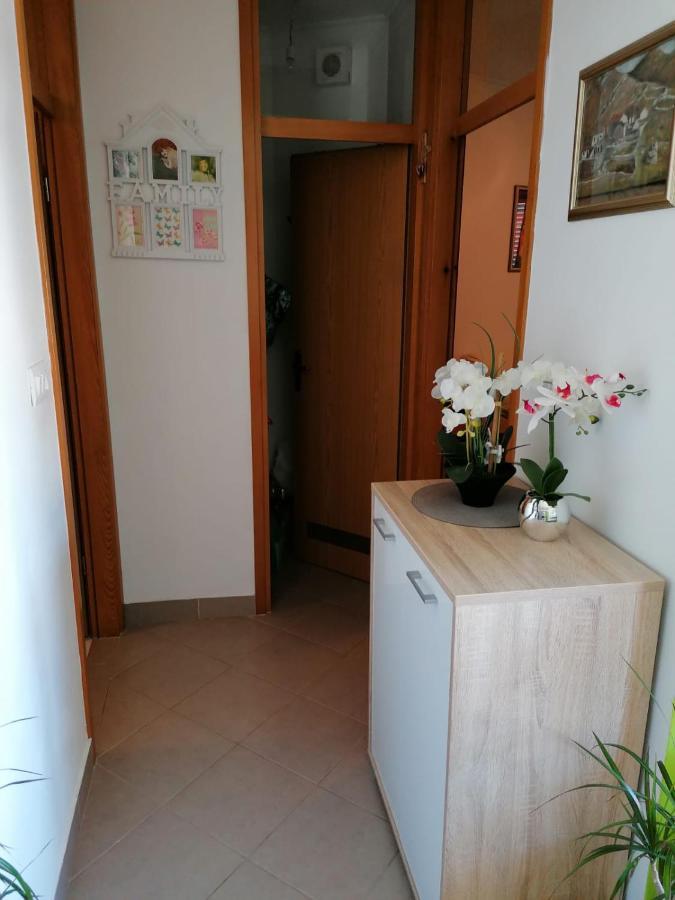 Apartment Marija Trogir Exterior photo